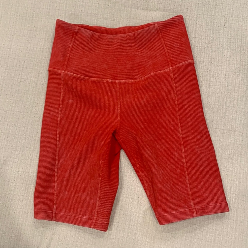 Ribbed Biker Shorts
